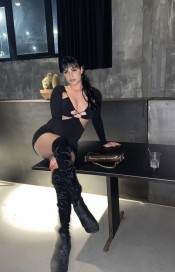 HERMOSA LATINA RECIÉN LLEGADA A TU CUIDAD