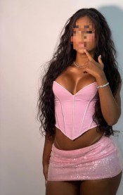 NOVEDAD NAOMY MORENA LATINA JOVENCITA EN MOLINA