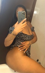 LUNA CHICA LATINA NUEVA EN TORTOSA