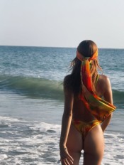 UNA SEXI MORENA MUY GUAPA Y AGRADABLE