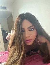 VERA TRANS FEMENINA  FIESTERA EN  FIGUERES, AMPURIA BRAVA ROSES CADAQUES