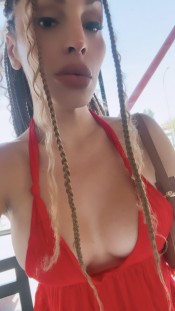 CHICA TRANS CATALANA OPERADA INDEPENDIENTE