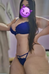 FIESTERA COLOMBIANA CHICA CON CURVAS