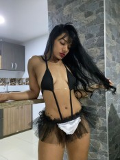 LATIN SCORT GIRLS  A CHAMPAGNE AND GIRLS
