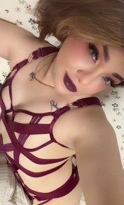 ADARA COLOMBIANA FIESTERA GUARRA
