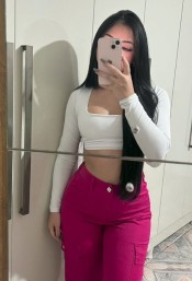 HERMOSA COLOMBIANA ENTREGADA Y DESCOMPLICADA NOVEDAD EN VECINDARIO