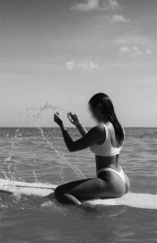 THAIS · · BRASILEÑA  FEMENINA, ATRACTIVA Y CON ENERGíA LATINA.