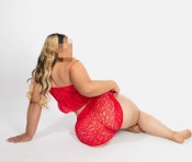 LATINA RUBIA Y COQUETA