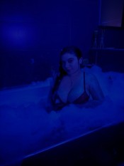 CAMILA 21AñOS – VENEZOLANA CON CARáCTER, ACTITUD Y ENERGíA SENSUAL