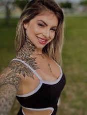 MICHELL RICA RUBIA EN COSTA DEL SILENCIO