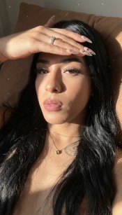 NIñA TRANS 19 AñOS DOTADA CON SITIO