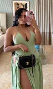 MUJER CURVY MORBOSA DE LUJO - TETONES INFINITOS