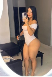 TENGO 24 AñOS MUY FIESTERA