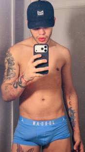 BOY VIP RECIEN LLEGADO A TU CIUDAD MACHO VERSÁTIL ,LLAMA YA