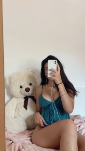 FIESTERA A TOPE SOLO SALIDAS POR TU ZONA AMOR