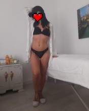 DINA, ELEGANTE MASAJISTA