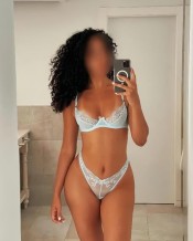 DELGADA Y SEXY ARDIENTE CON GANAS DE HACER DE TODO CONTIGO