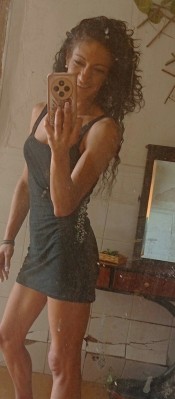 MORENITA INDEPFIESTERA PINOSO VIDEOLLAMADASVIDEOS