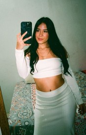 TIERNA Y MUY DOCIL