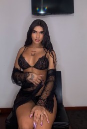 LUJURIOSA FIESTERA POLLONA ADICTA AL SEXOVIP