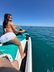 JOVENCITA CALIENTE Y MORBOSA DISPUESTA A TODO