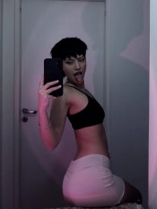 ME ENCANTAN LOS CULOS Y LLEVAR EL CONTROL, CHICA DOMINATRIX FIESTERA 24H