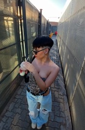 ME ENCANTAN LOS CULOS Y LLEVAR EL CONTROL, CHICA DOMINATRIX FIESTERA 24H