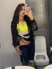 ANDREA CURIOSA Y DIVERTIDA JOVEN MUY CACHONDA