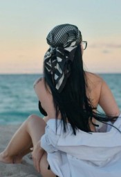 UNA HERMOSA JOVENCITA NATURAL SIN AFANES