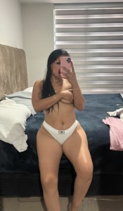 RECIéN LLEGA MUY CANCHONDA