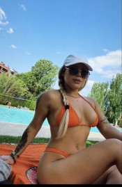 NOVEDAD BELLA CON CURVAS EXUBERANTES 24H