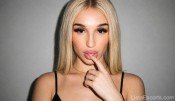VALERIA TRANS FEMENINA MUY DOTADA
