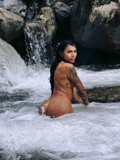 HERMOSA LATINA ENCANTADORA...
