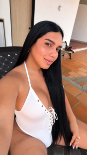 LATINA ARDIENTE TRANS MORBOSA LLENA DE VICIO