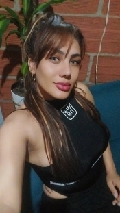 NATASHA  POCOS DIAS EN LA CIUDAD UN ENCANTO DE MUJER