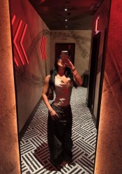 SHANEL ME GUSTA LA LECHE,MOJADITA ESTRECHITA METELO PROFUNDO AMOR