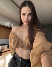 SARA NUEVA   …CHICA JOVENCITA SOLITA EN LA CASA