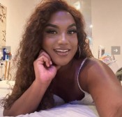 GISELA MORENA LATINA LECHERA Y COMPLACIENTE