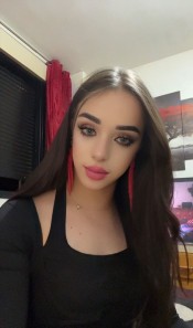 EXPECTACULAR CHICA TRANS JOVENCITA