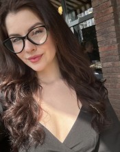 ELENA * MUJER EUROPEA …NUEVA EN TU PUEBLO