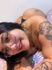 DISCRETA JOVENCITA CACHONDA 22 AñITOS