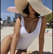 TRAVEL TO HOTELS · EROTIC AND RELAXING MASSAGE