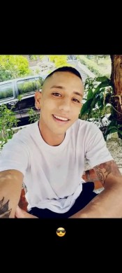 JOVEN  INOCENTE Y CON GANAS DE APRENDER
