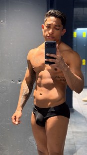 VERSáTIL MORBOSO XL SITIO INDEPENDIENTE