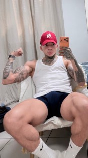 DEPORTISTA COLOMBIANO, EXCLUSIVO,  SUITE PRIVADA EN VIGO