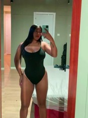 PRIMERA VEZ JOVENCITA Y TRAVIESA SU AMANTE AMIGA