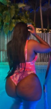 MULATA DULCE Y SEDUCTORA