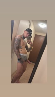 AXEL JOVENCITO POLLON XL BIEN CARGADITO