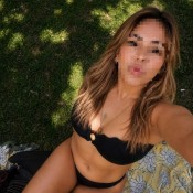 ZARA CHICA AMABLE Y RESPETUOSA