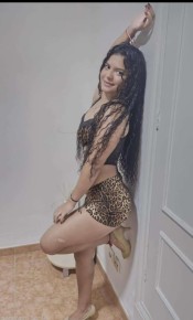 GRUPO DE CHICAS CALIENTES Y CACHONDAS